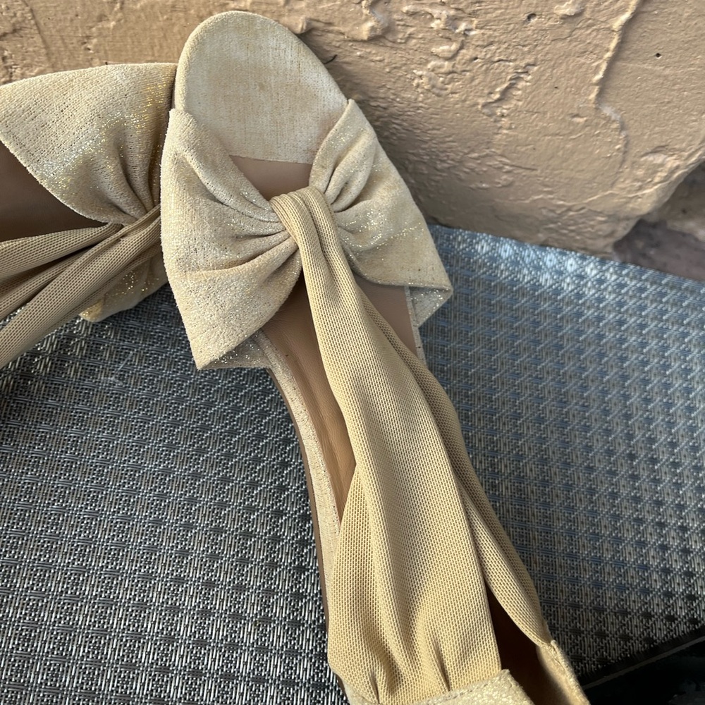 Donald Pliner  Sandals